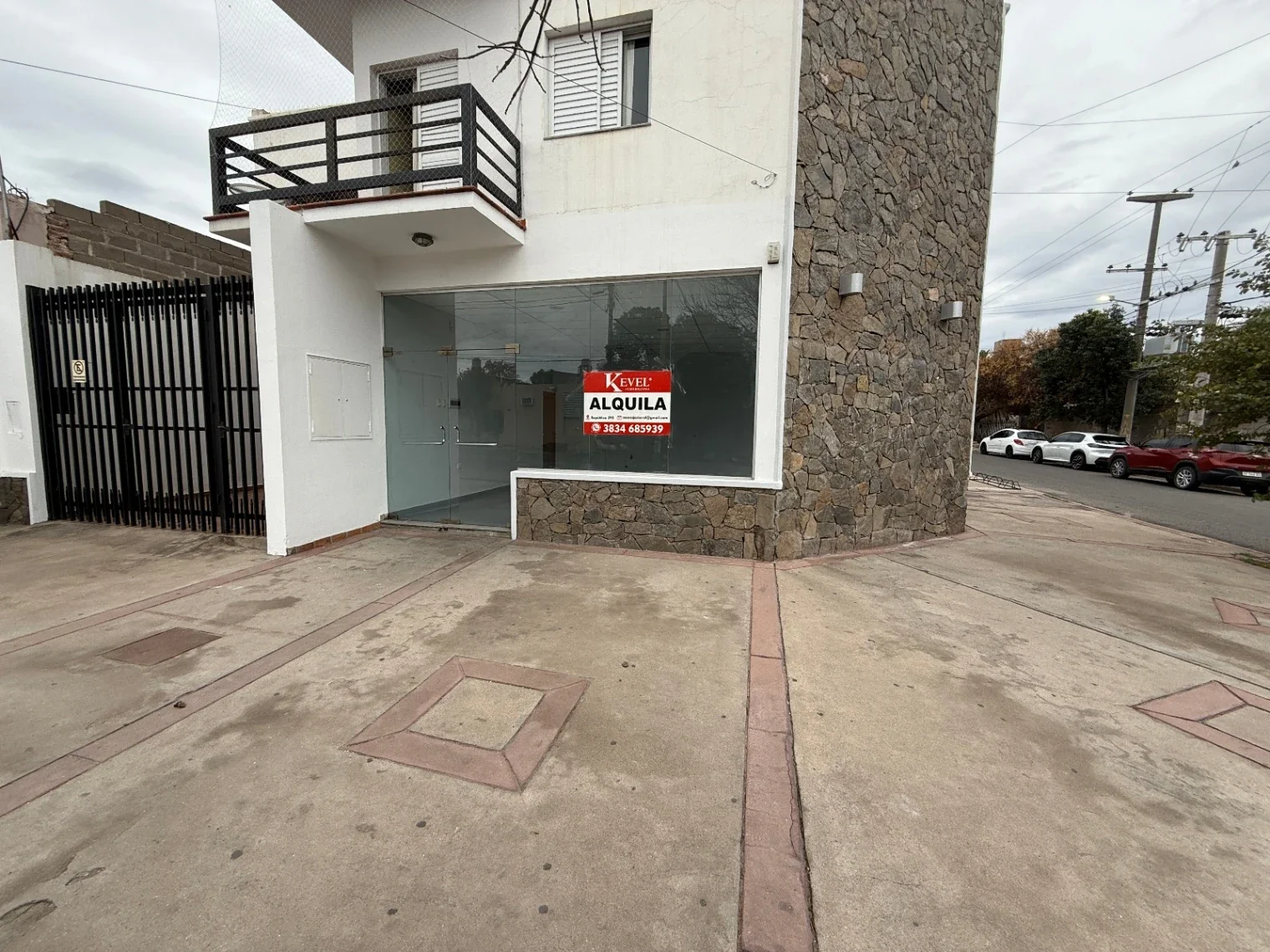 LOCAL COMERCIAL SOBRE AV. GUEMES - Imagen 2
