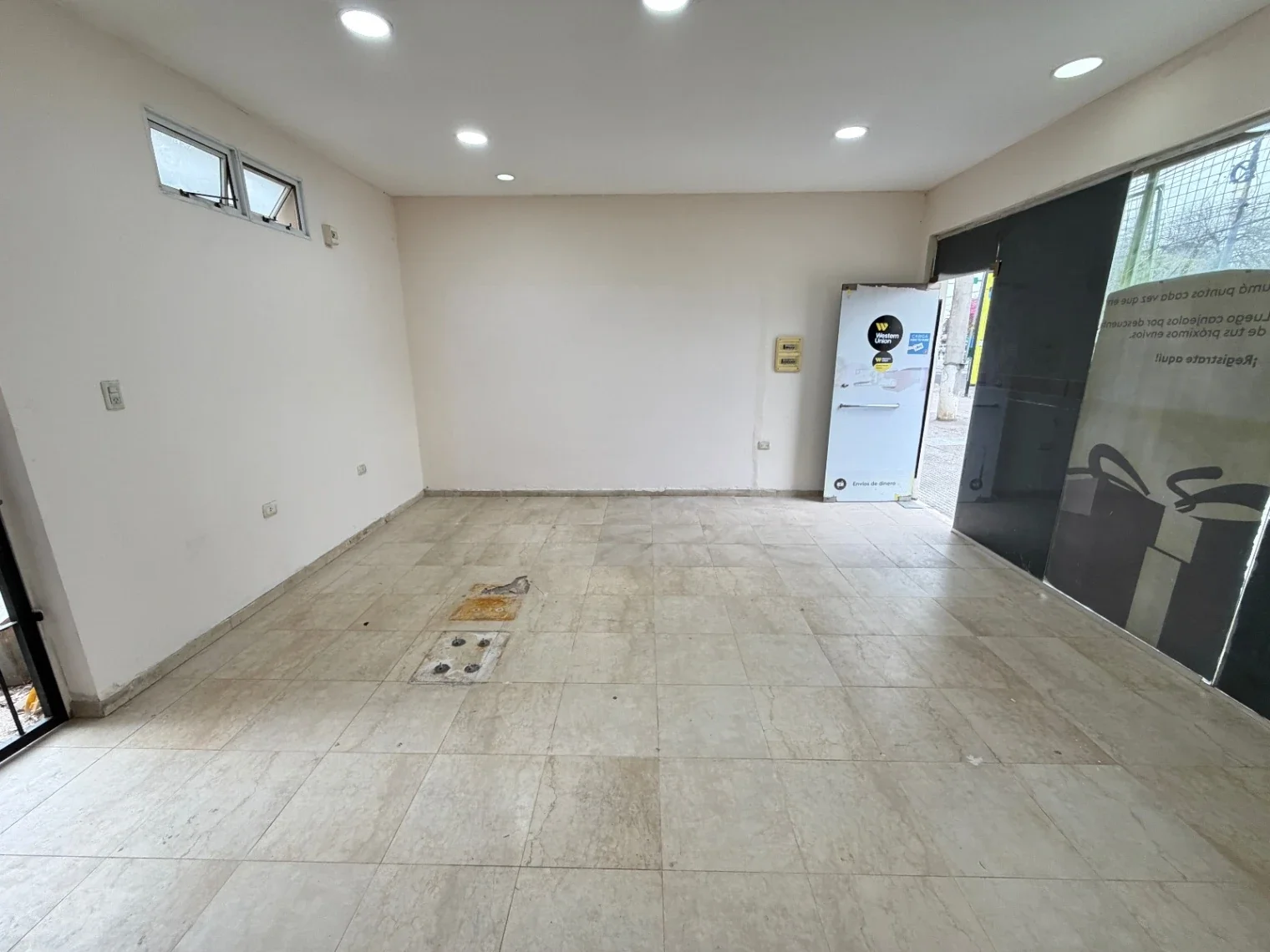 LOCAL COMERCIAL FRENTE PLAZA DE CHOYA - Imagen 3