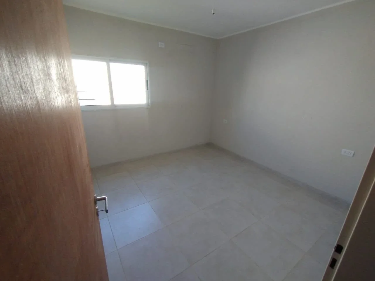 Casa en alquiler de 2 dormitorios c/ cochera en Achachay - Imagen 4