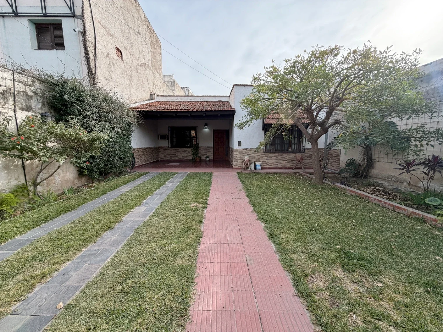 CASA CENTRICA DE 3 DORMITORIOS - Imagen 2