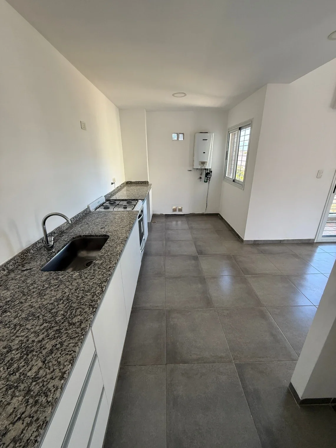DEPARTAMENTO A 50M DE AV. OCAMPO - Imagen 4