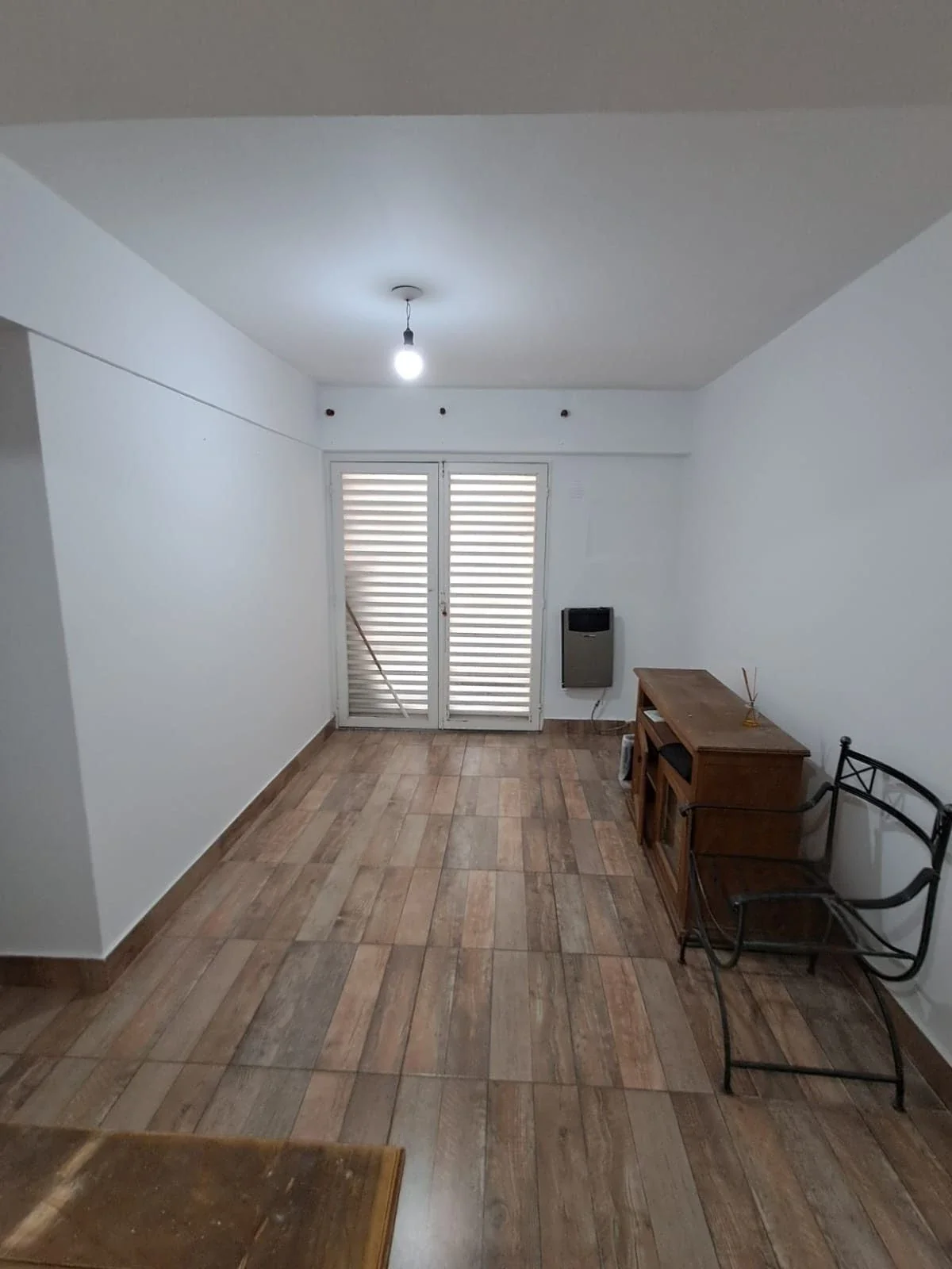 DEPARTAMENTO DE 3 DORMITORIOS, COCINA COMEDOR, BAÑO Y BALCON. TITULOS PERFECTOS - Imagen 2