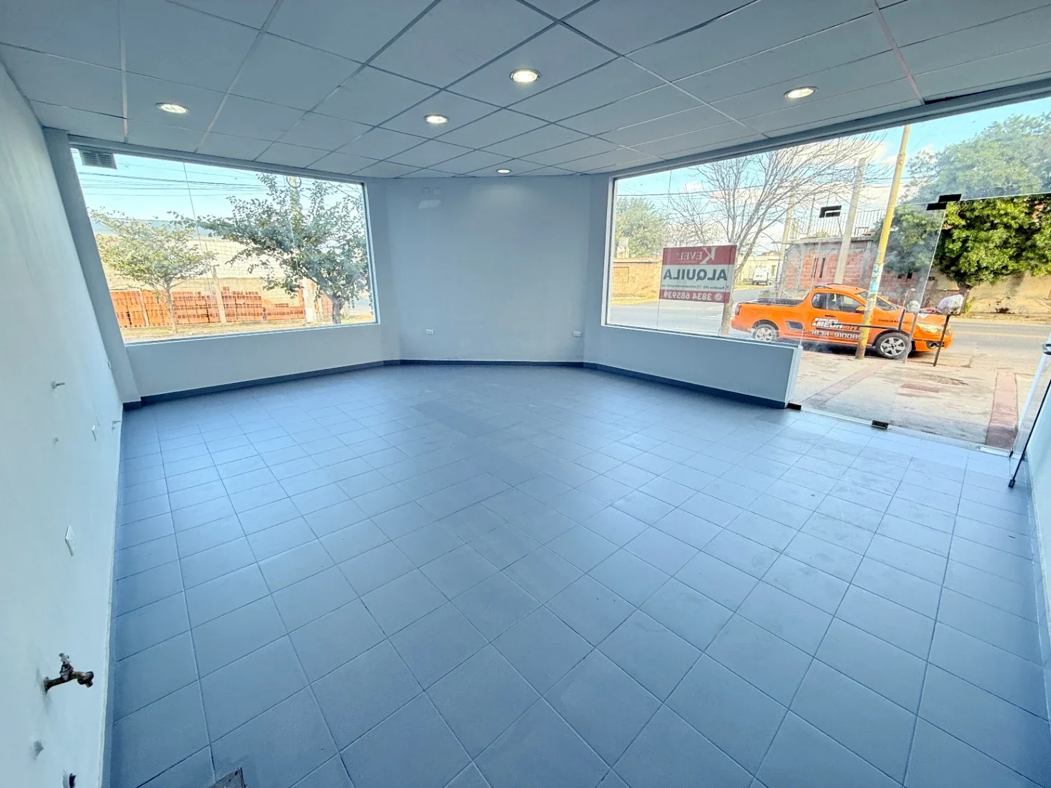LOCAL COMERCIAL SOBRE AV. GUEMES - Imagen 3