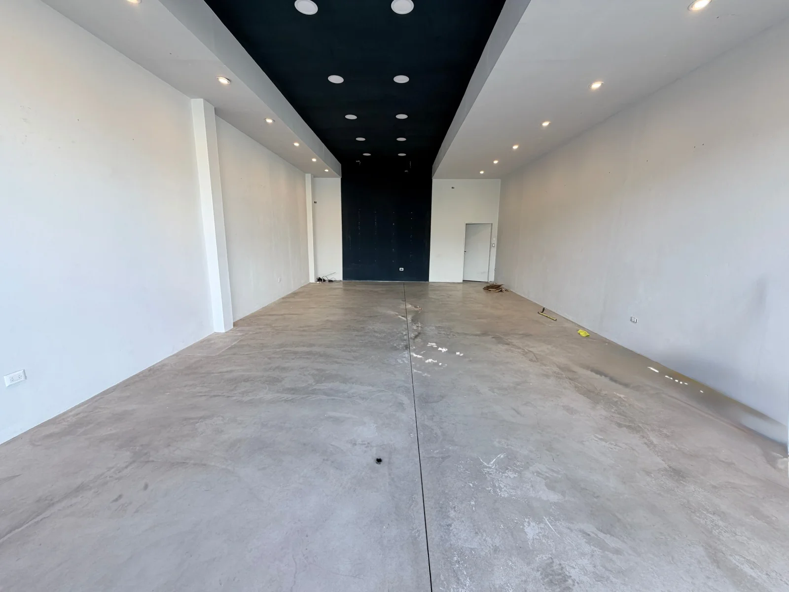 LOCAL COMERCIAL SOBRE AV. AHUMADA Y BARROS - Imagen 2