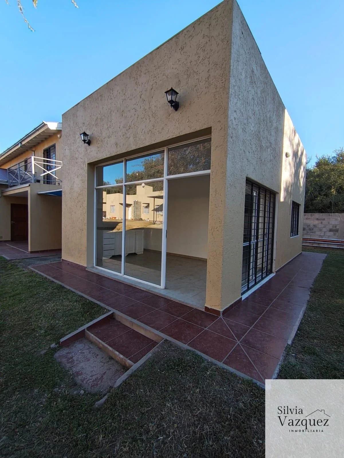 Departamento en alquiler c/ cochera en Merlo - Imagen 2