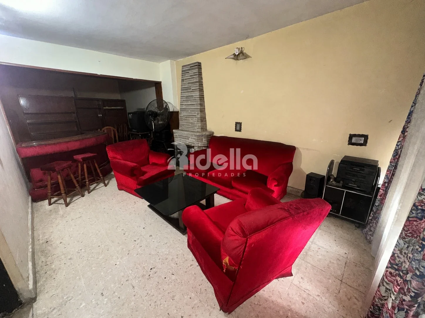 Casa en venta c/ cochera en Villa Elvira - Imagen 3