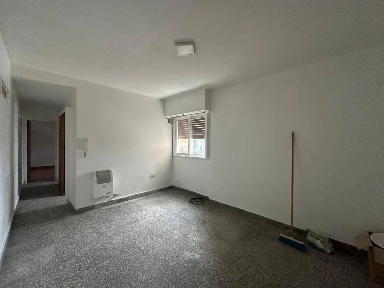 Departamento en alquiler - 1 dormitorio - 47 e/ 2 y 3 - Zona Universitaria. - Imagen 1
