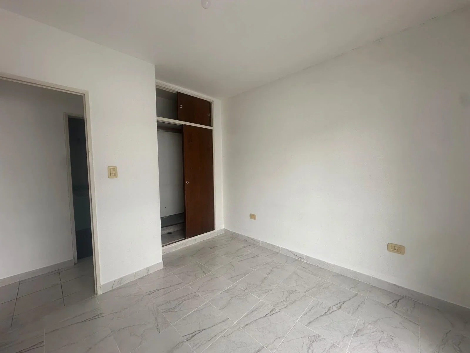 Departamento en alquiler en La Plata - 1 DORMITORIO - 118 67 Y 68 - Imagen 5
