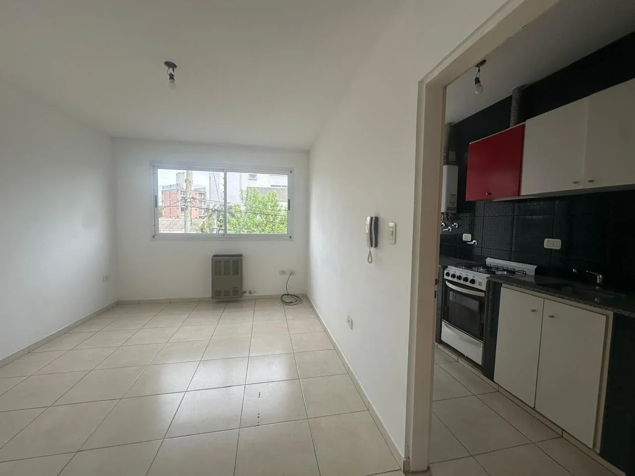 Departamento en alquiler en La Plata - 115 1560 65 y 66 - 1 dormitorio - Imagen 1