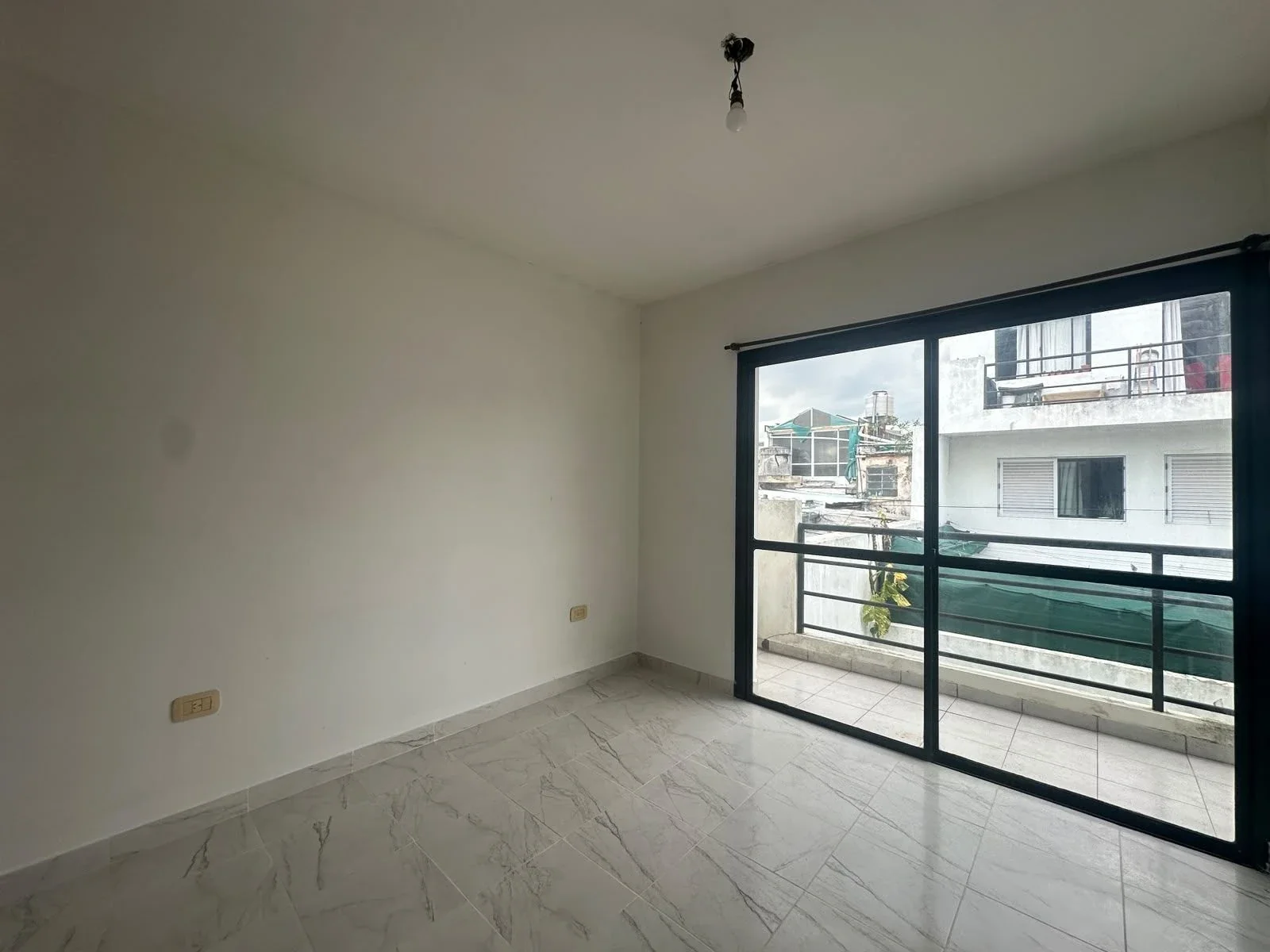 Departamento en alquiler en La Plata - 1 DORMITORIO - 118 67 Y 68 - Imagen 4