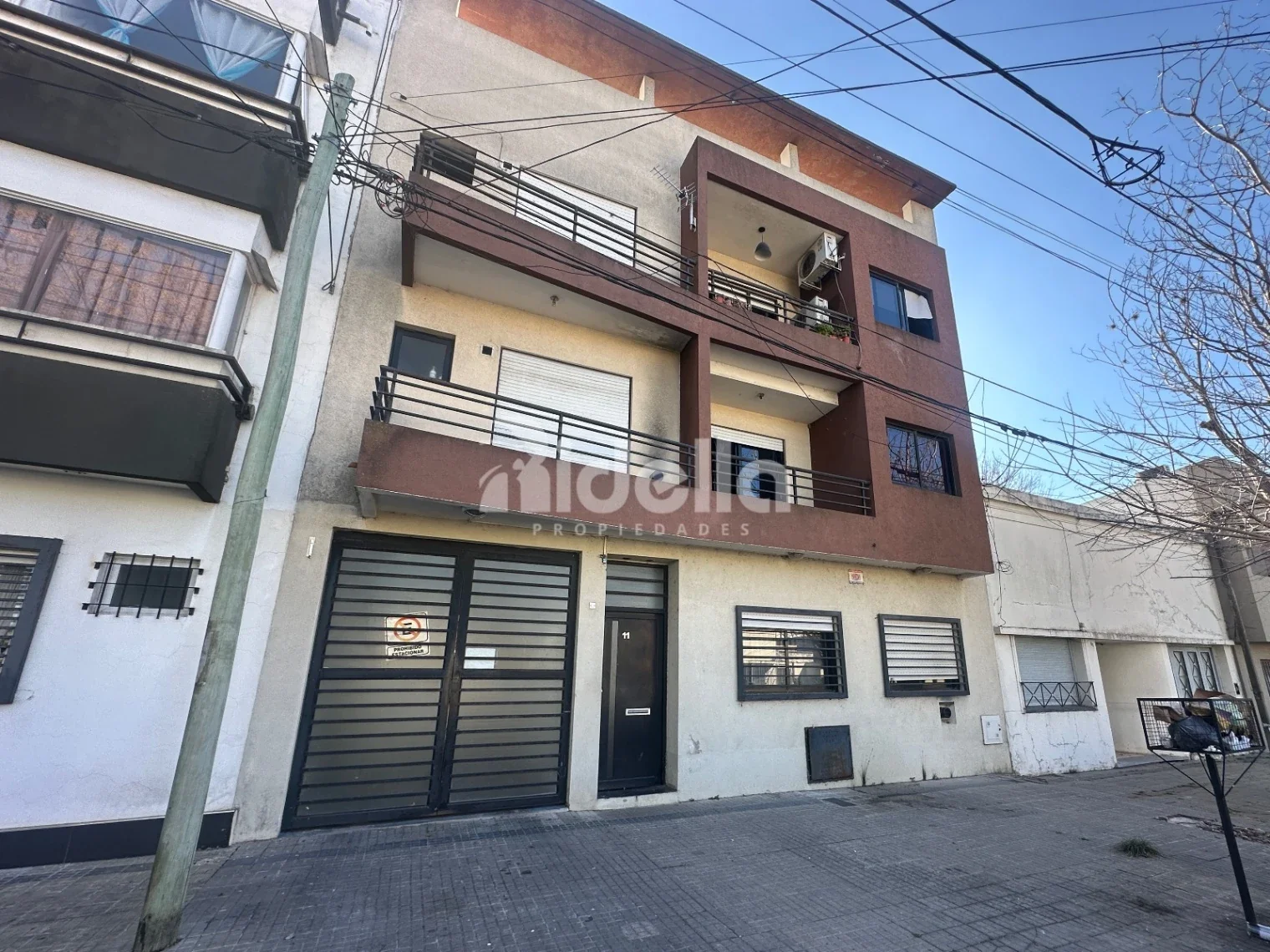 Oportunidad: cochera en venta - excelente ubicación, zona facultades, La Plata - Imagen 1