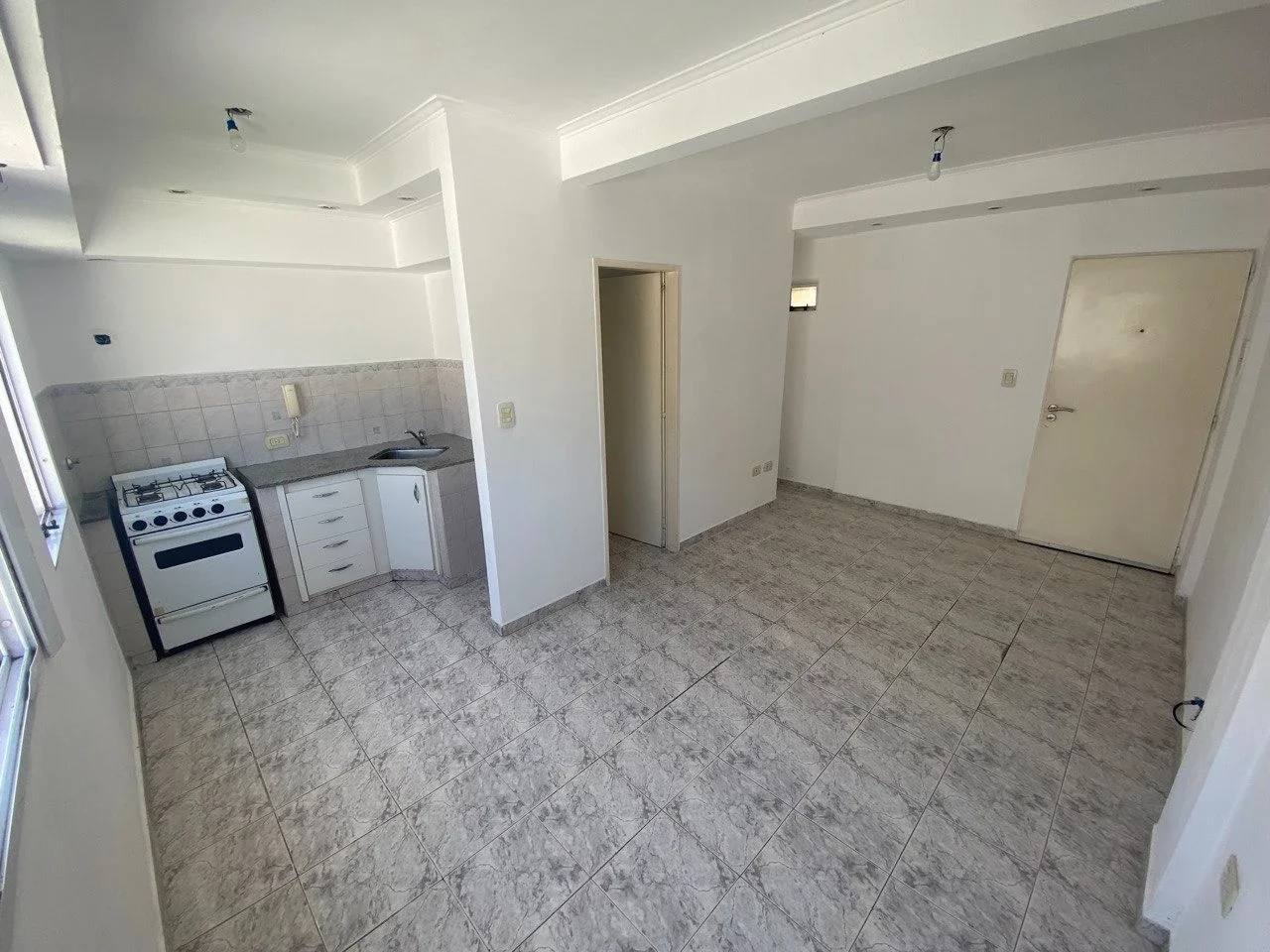 Departamento en alquiler en La Plata - Imagen 1