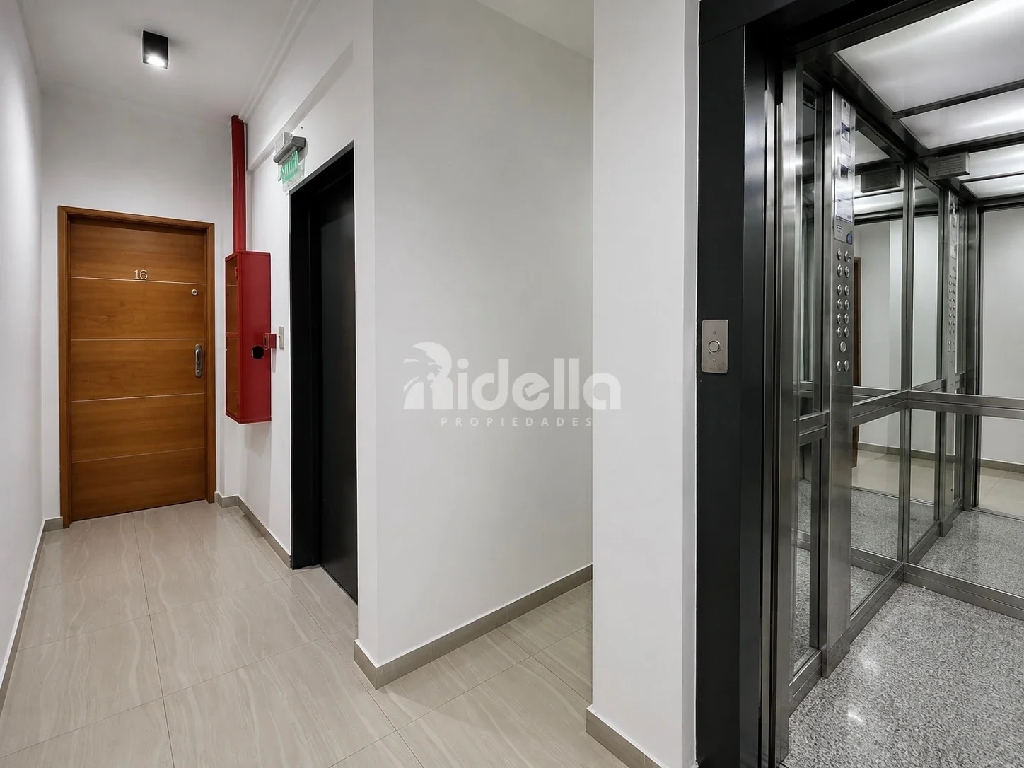 Venta Departamento 1 Dormitorio con Cochera y Balcón – Av. 19, La Plata - Imagen 3