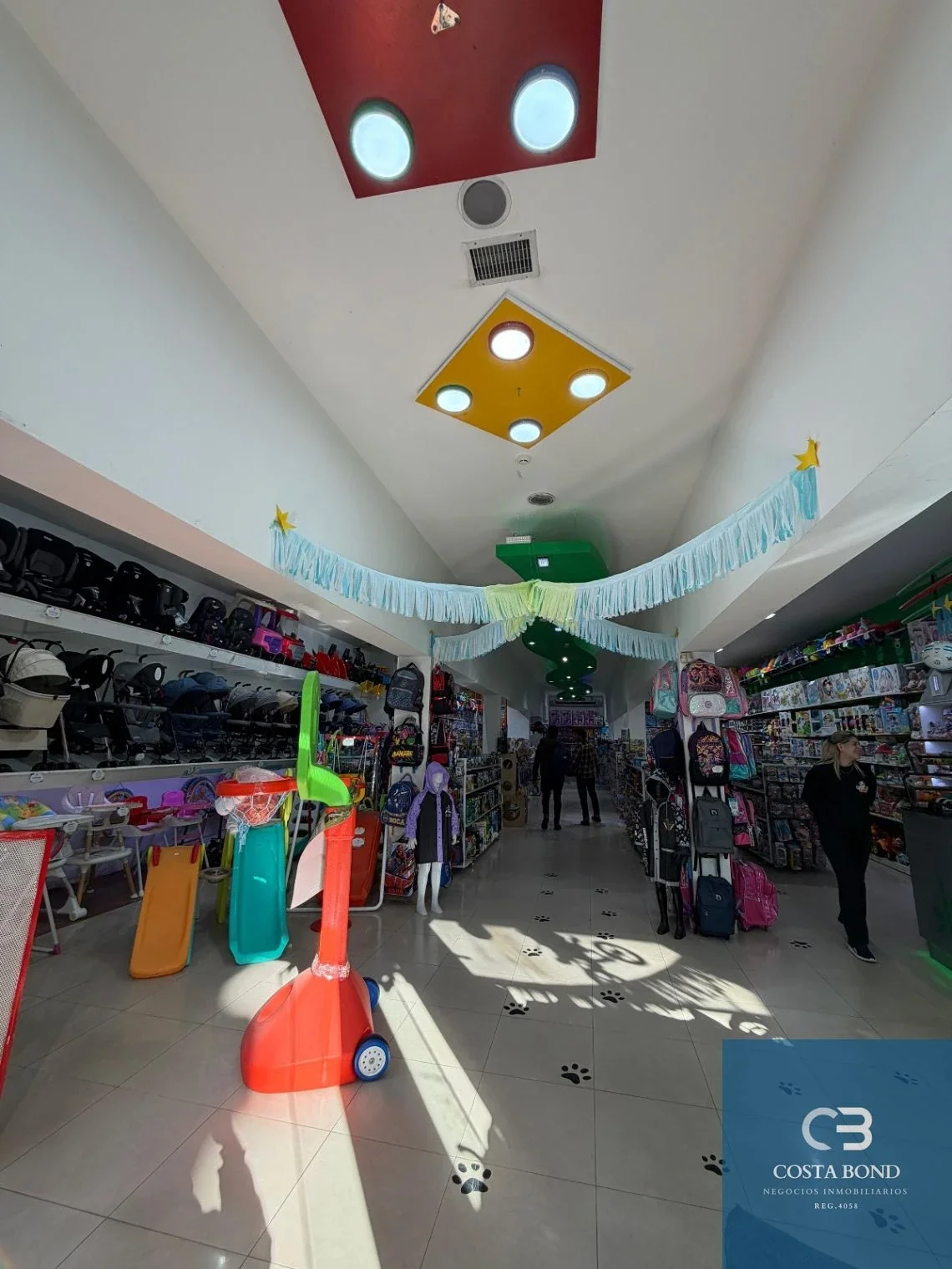Local comercial en alquiler ubicado en Centro - Imagen 3