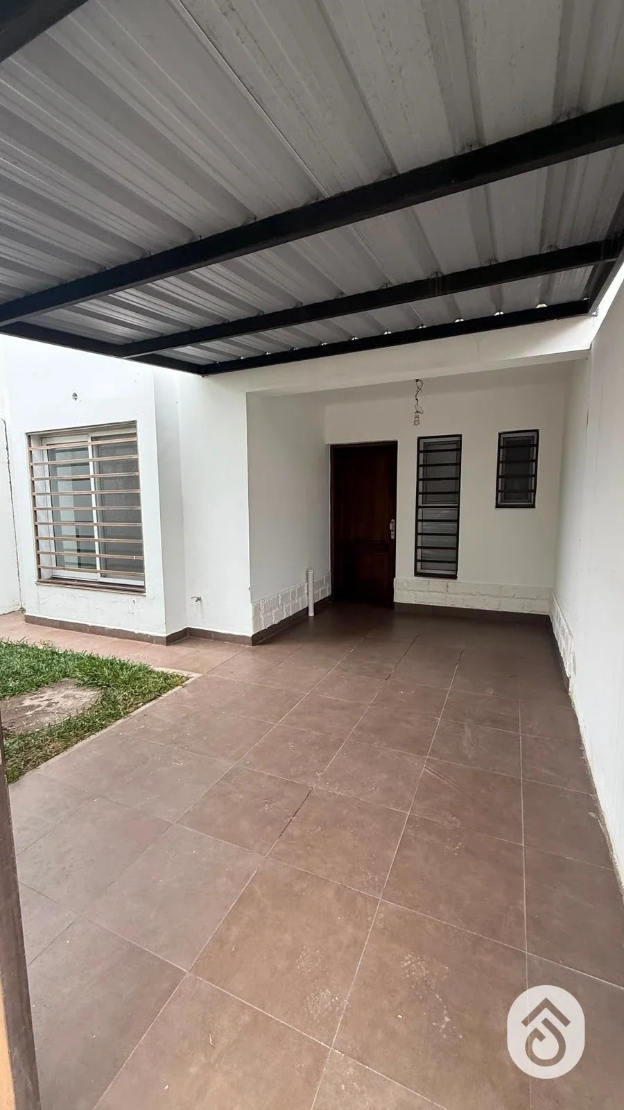 Dúplex en venta c/ cochera en Grand Bourg - Imagen 2