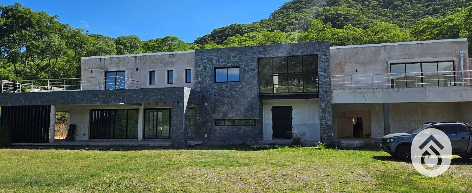 Casa PREMIUM en VENTA en Valle Escondido - Imagen 2