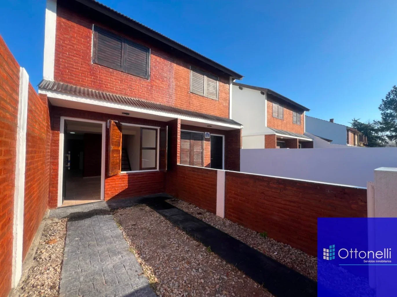Dúplex en venta c/ cochera en Costa Azul - Imagen 2