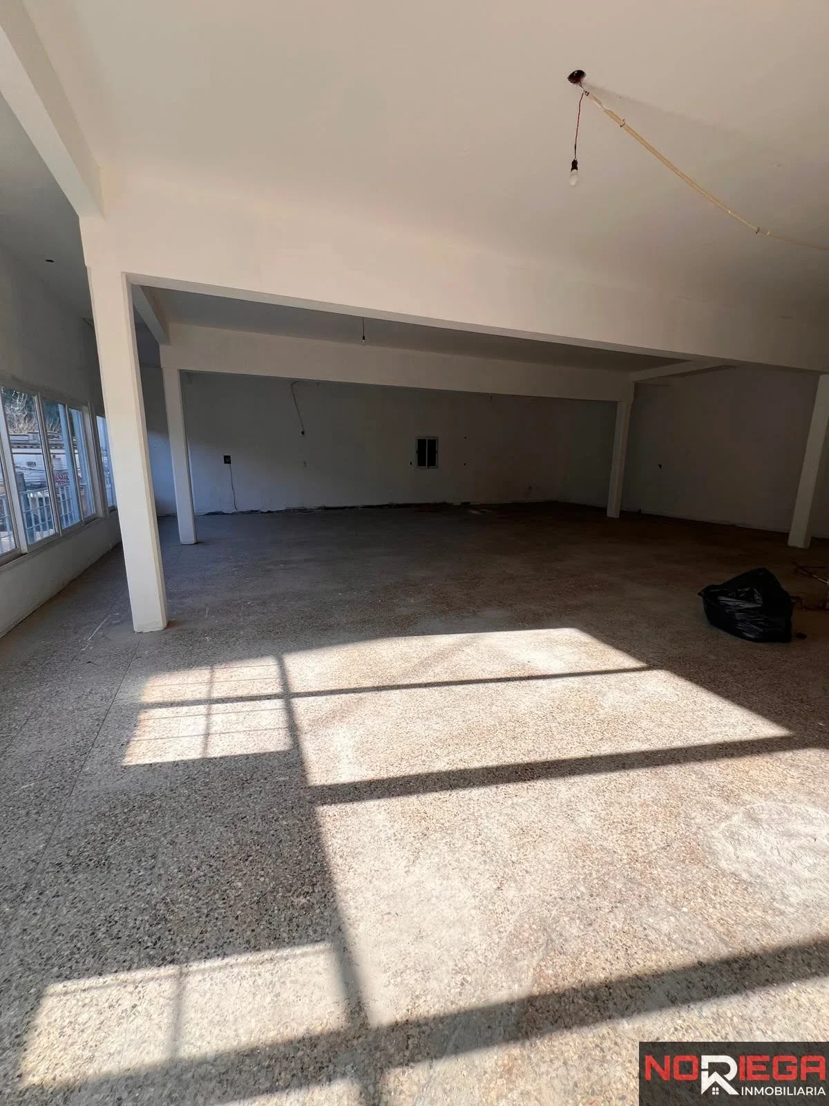 Local comercial en alquiler ubicado en San Miguel - Imagen 2