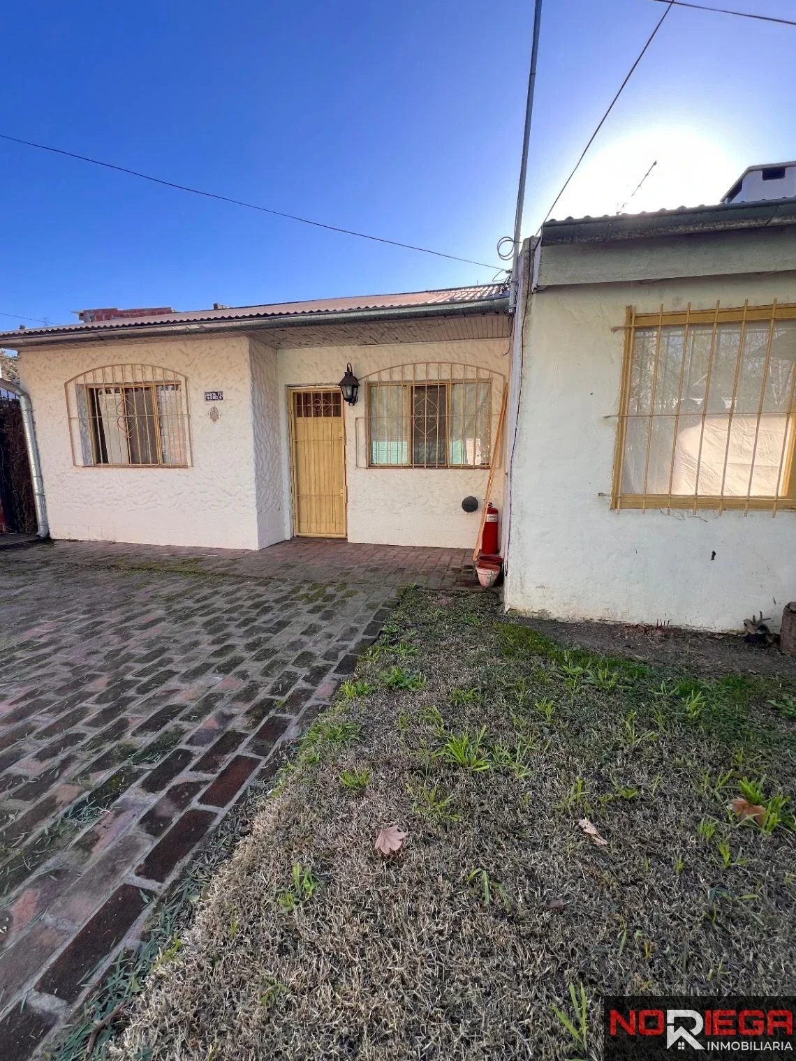 Casa en alquiler c/ cochera en Bella Vista - Imagen 2