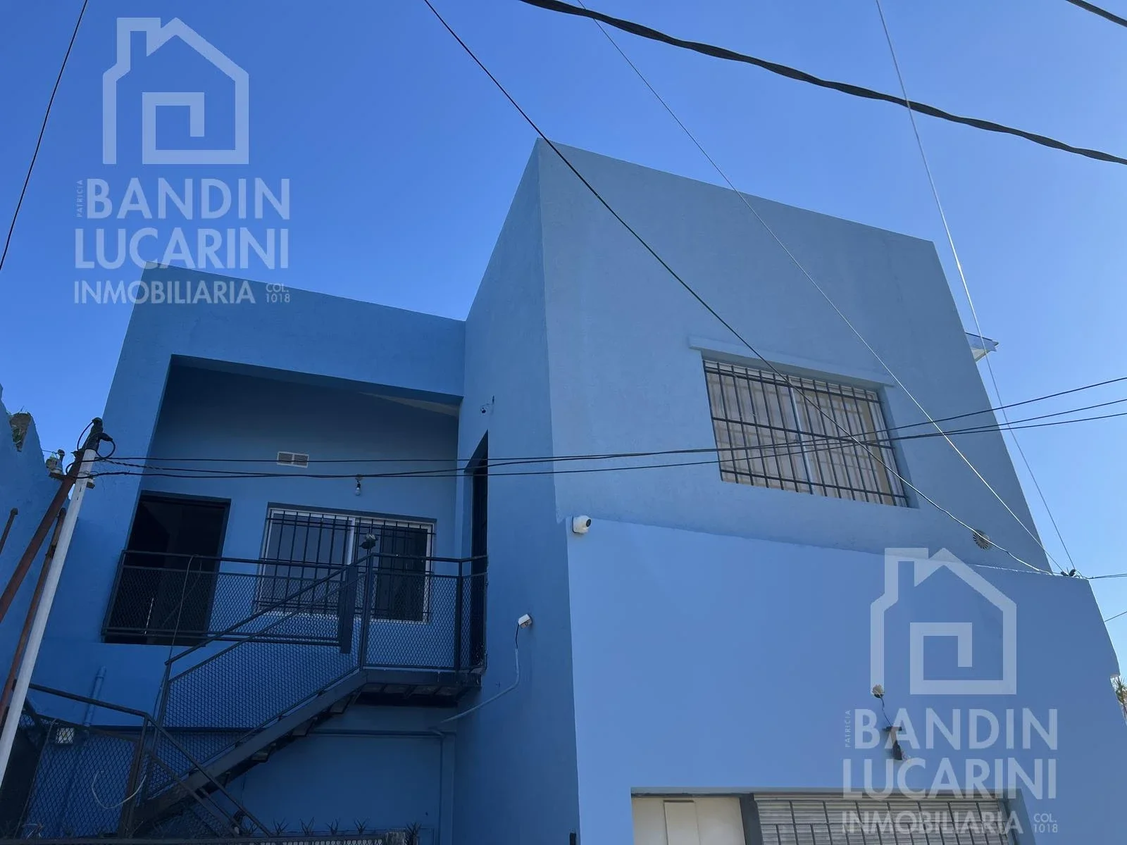 Departamento en Berazategui 2 ambientes en primer piso. Muy buen estado. - Imagen 1