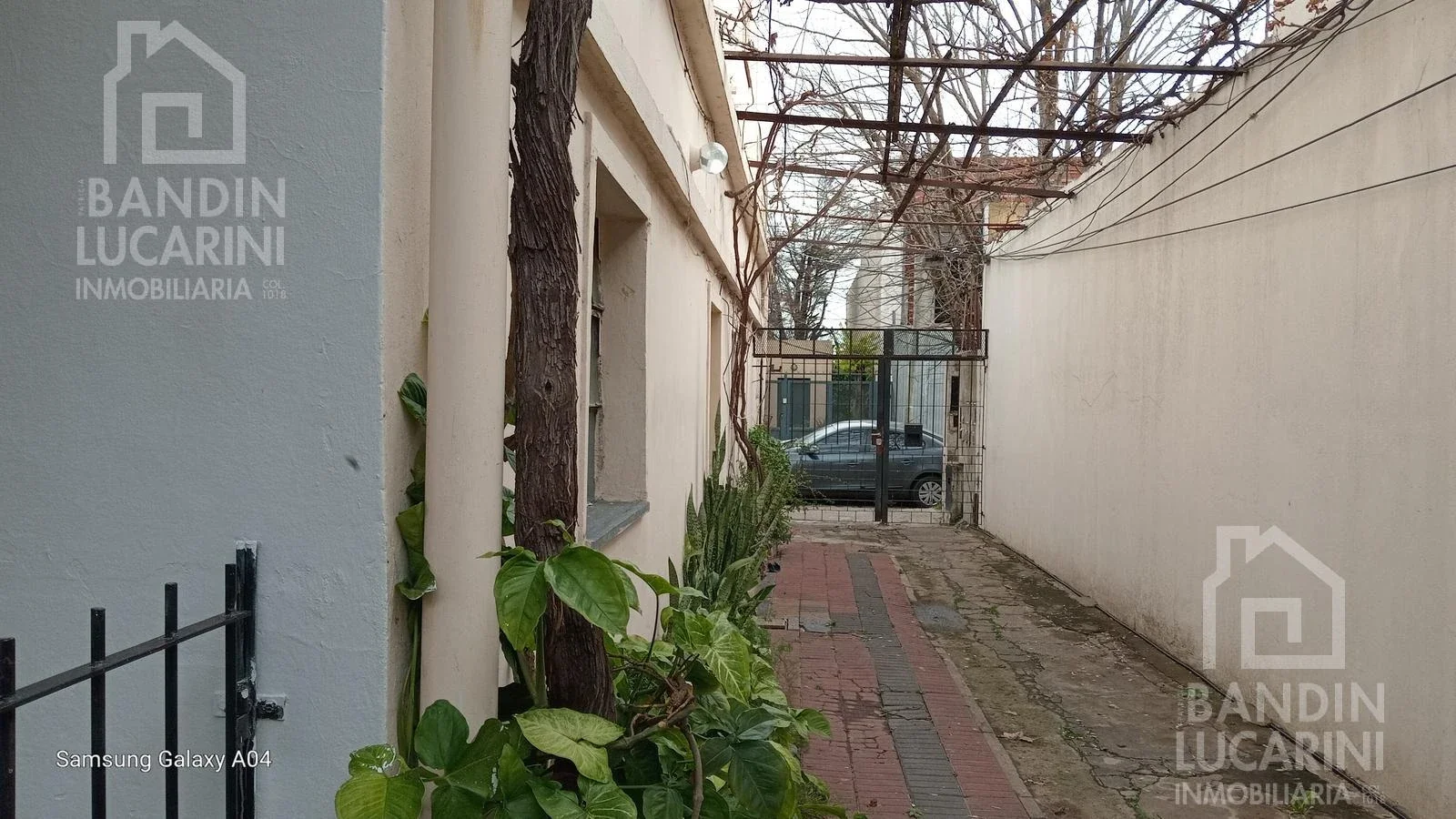 Departamento en Berazategui en Alquiler en Primer Piso PH 3 AMB - Imagen 2