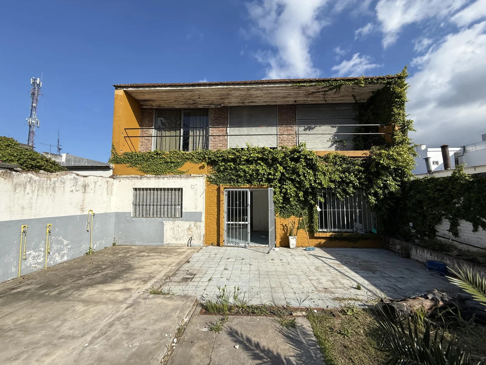 LOCAL CASA Alquiler COMERCIAL sobre AV 14 – GASTRONOMICO CONSULTORIOS CLINICA- - Imagen 1