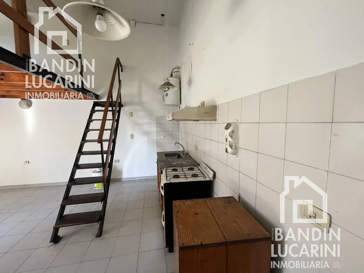 Departamento en Monoambiente con entrepiso en Alquiler en Berazategui. - Imagen 5