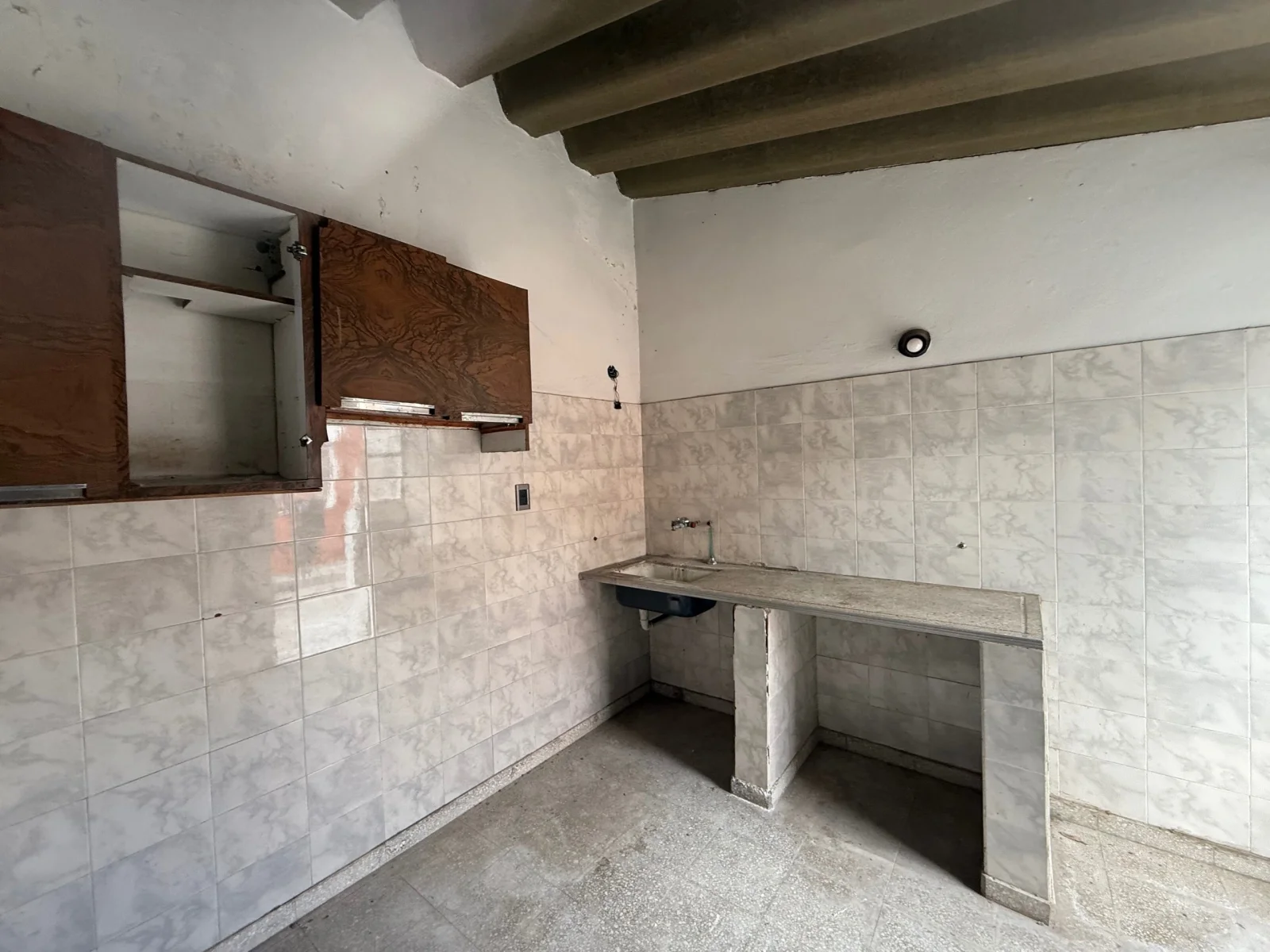 Casa en venta c/ cochera en Barrio Maritimo. Zona Rotonda. Excelente ubicación. - Imagen 4