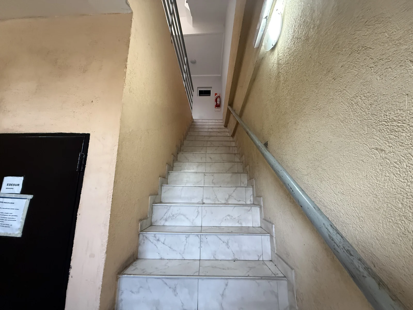 Departamento en venta de 2 dormitorios en Berazategui. APTO CREDITO. ALQUILADO - Imagen 5
