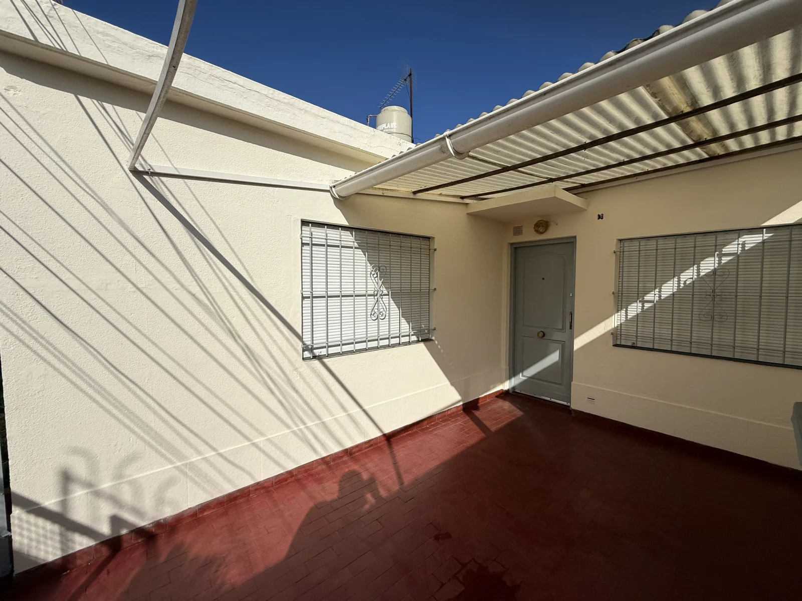 Departamento en alquiler en Berazategui 2 AMB Centro Berazategui - Imagen 1