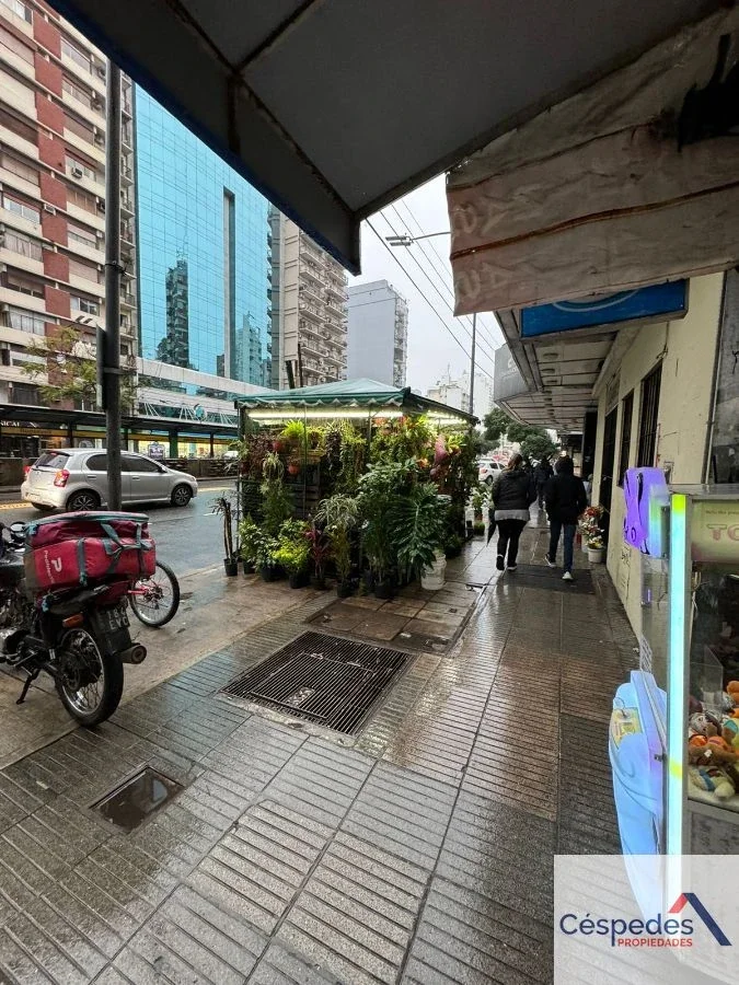 Local Comercial Av Cabildo 2700 doble altura - Imagen 5
