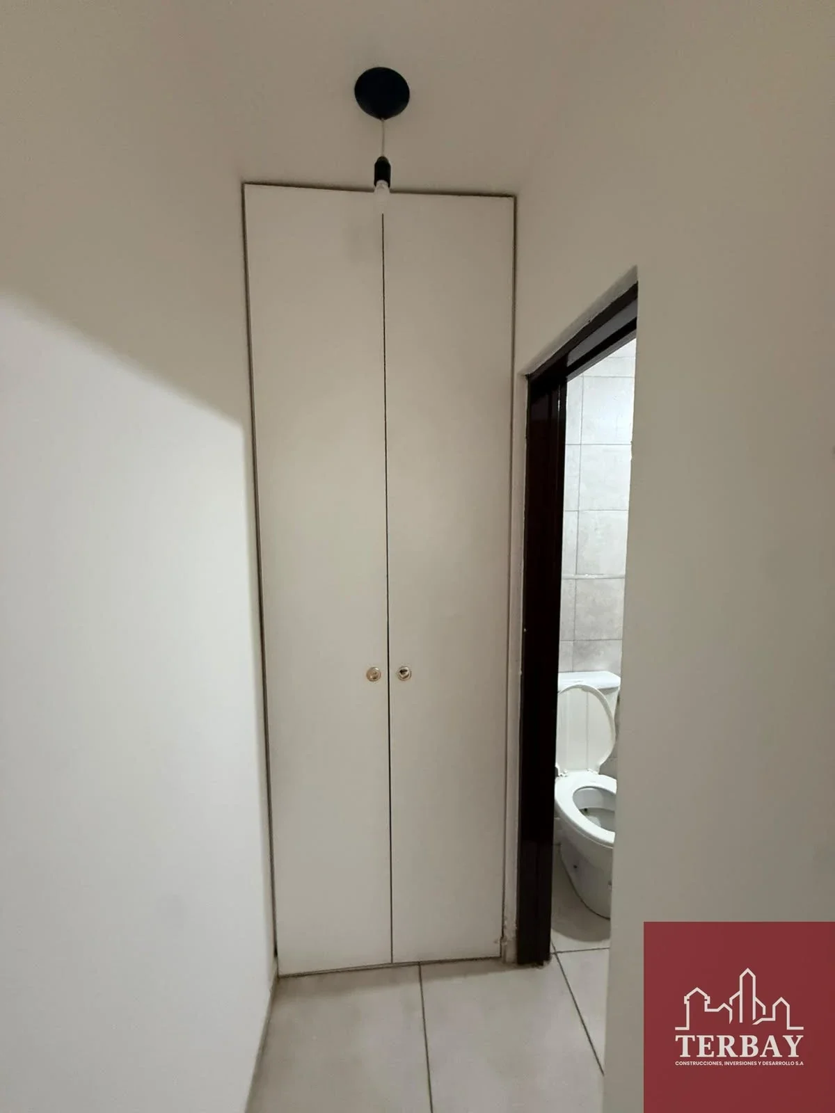 Departamento Monoambiente (Opcion Amueblado) en alquiler en General Roca - Imagen 4