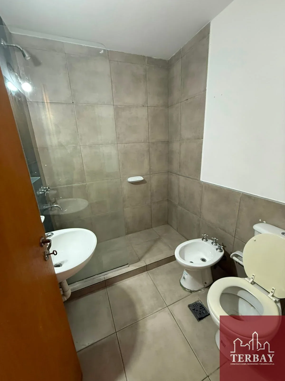 Departamento en alquiler en General Roca - Imagen 2
