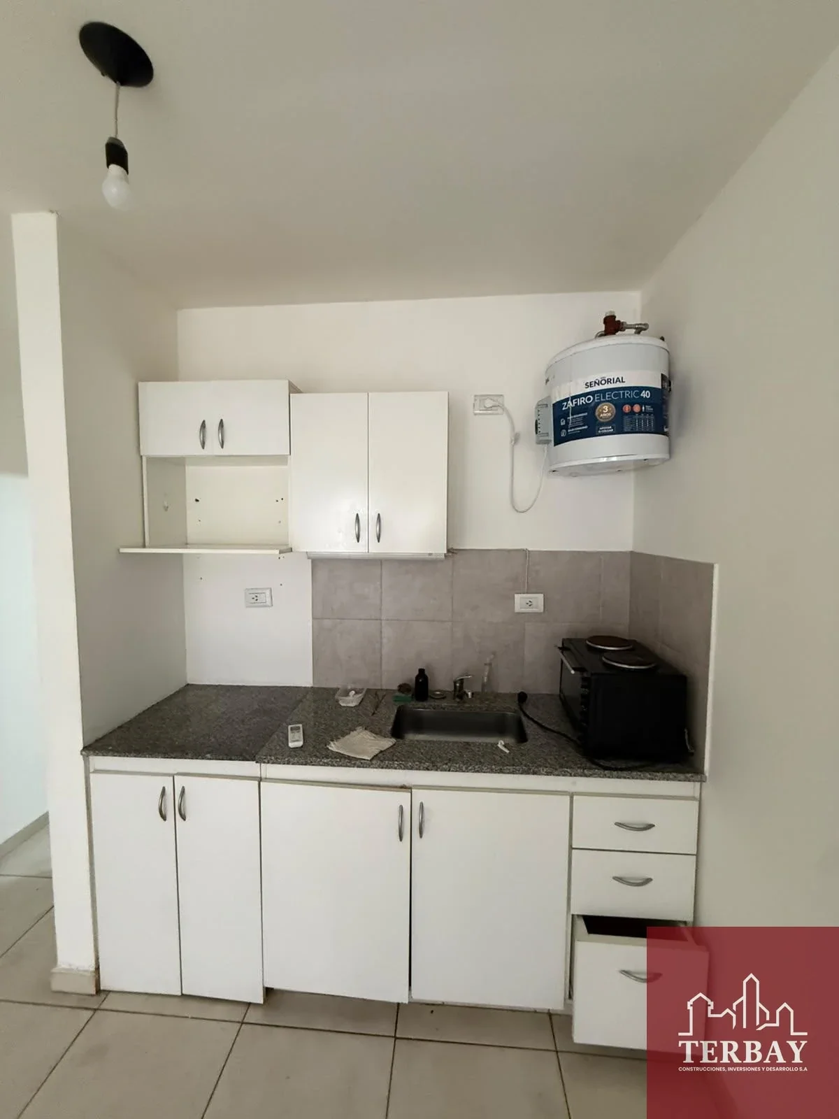 Departamento Monoambiente (Opcion Amueblado) en alquiler en General Roca - Imagen 2
