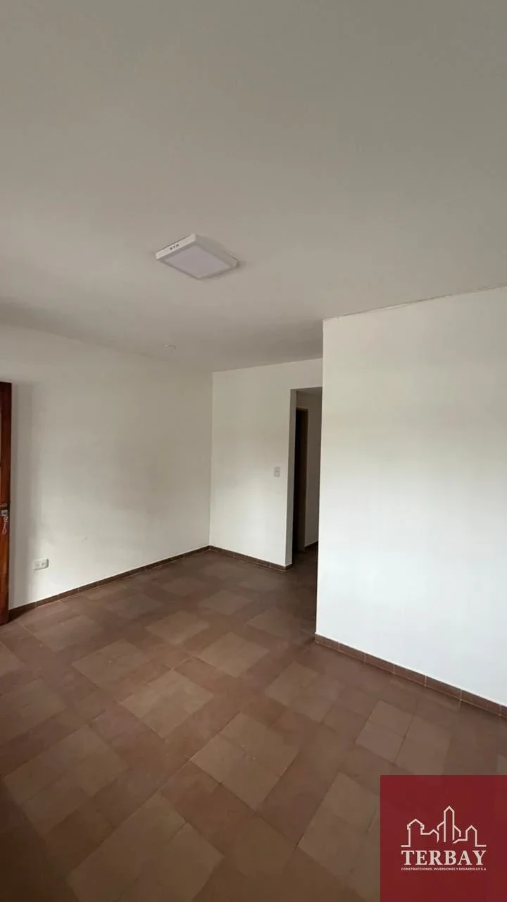 Departamento en alquiler en General Roca - Imagen 1