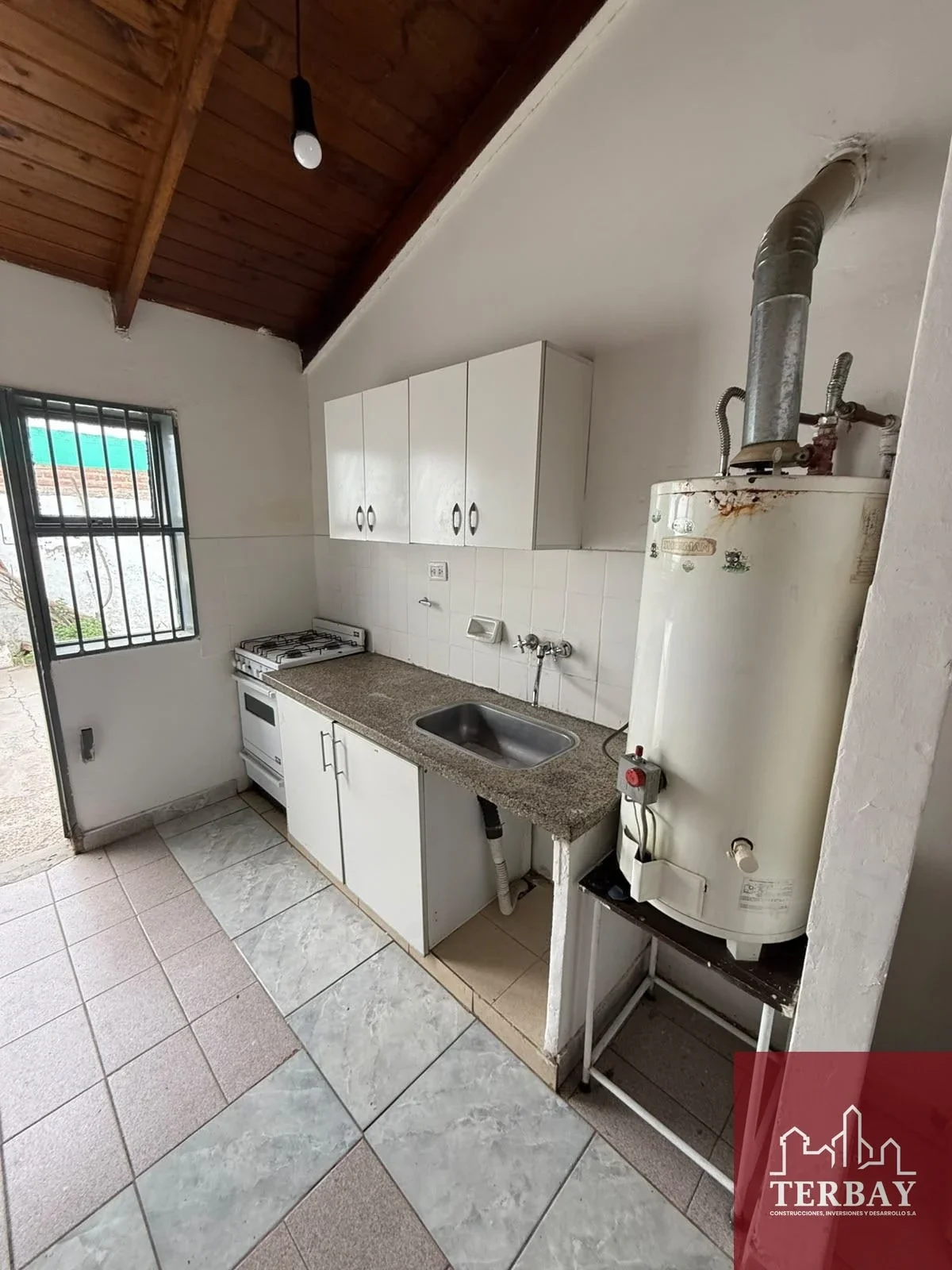 Casa en alquiler en General Roca - Imagen 2