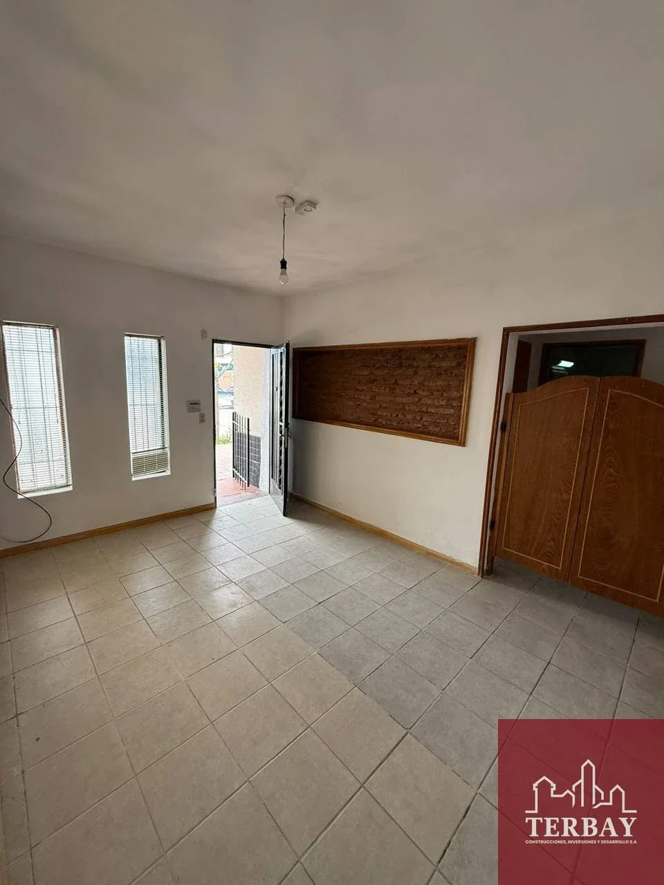 Casa en venta c/ cochera en General Roca - Imagen 2