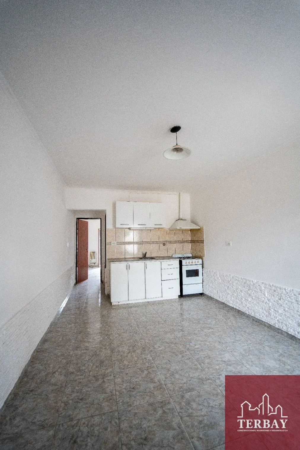 Departamento en alquiler c/ cochera en General Roca - Imagen 2