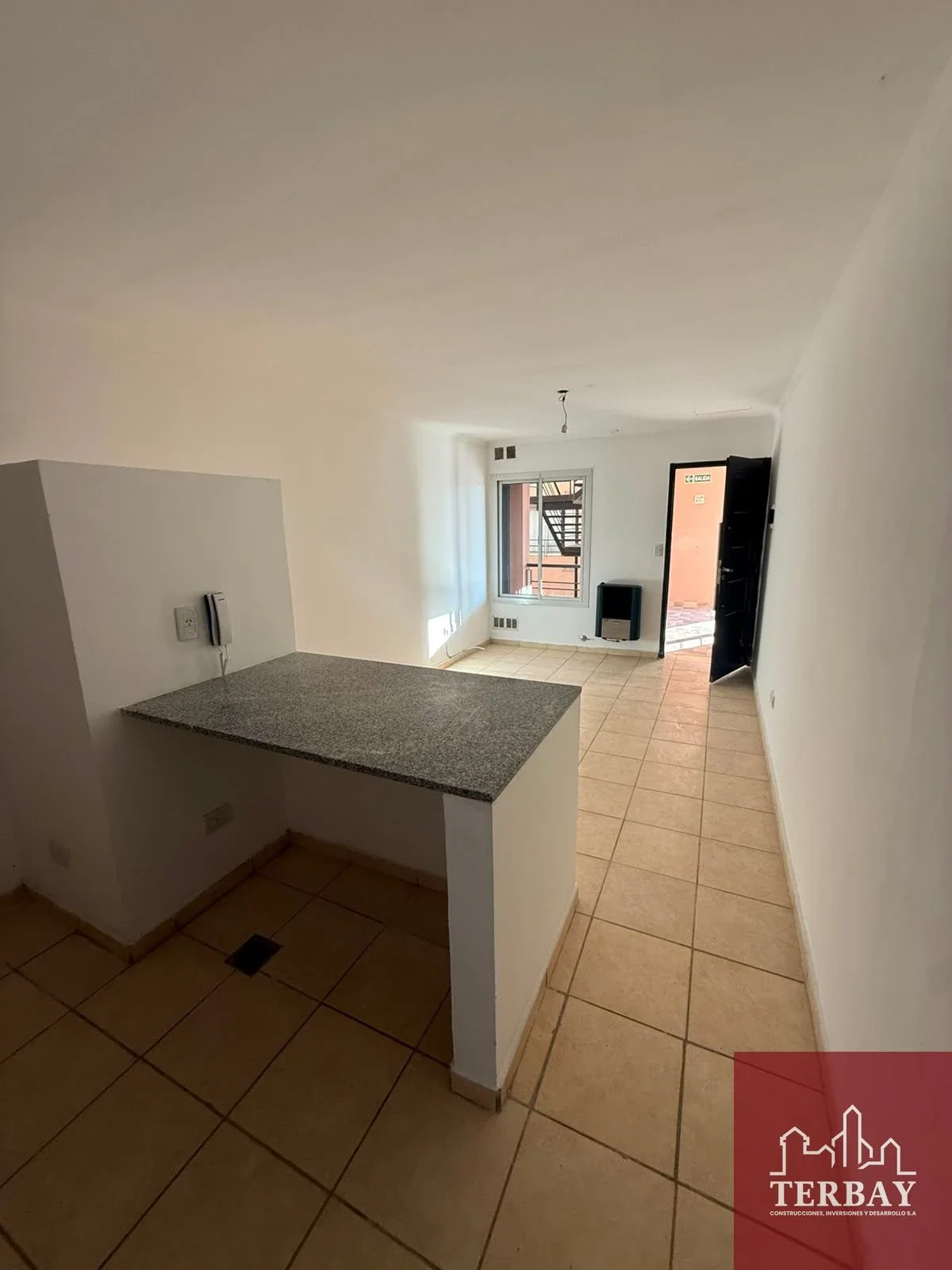Departamento en alquiler en General Roca - Imagen 1