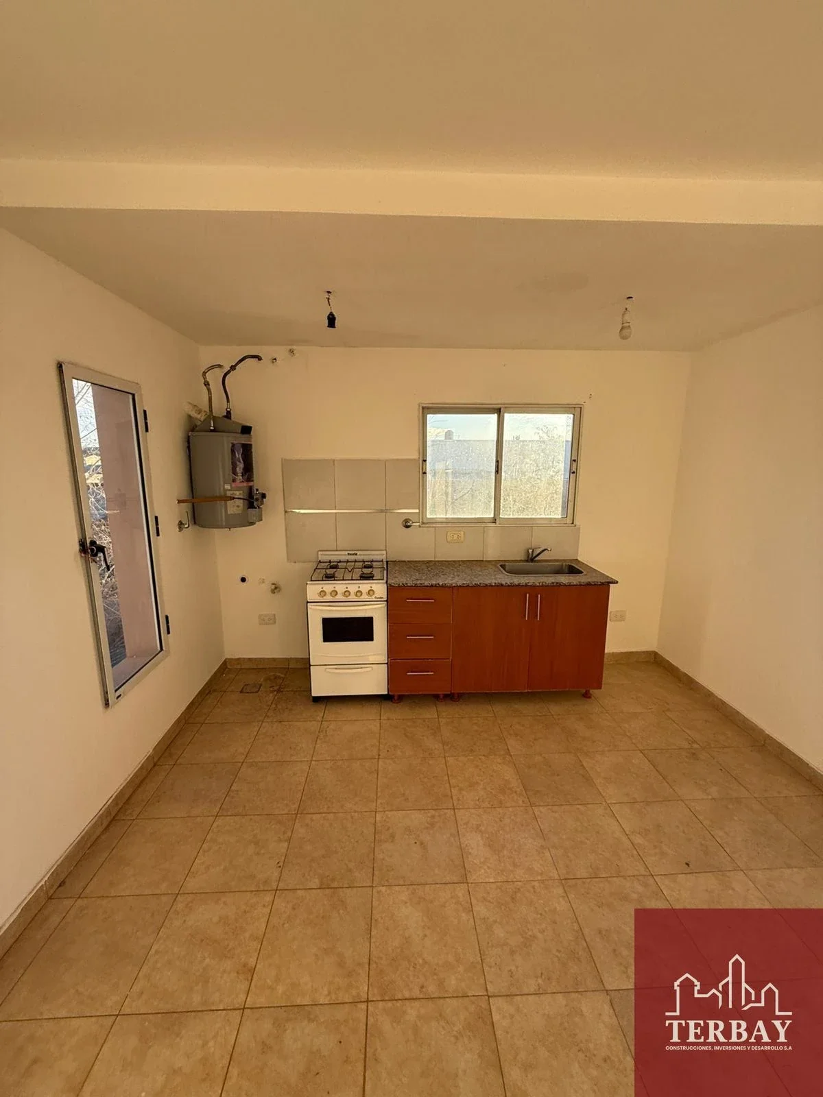 Departamento en alquiler c/ cochera en General Roca - Imagen 3