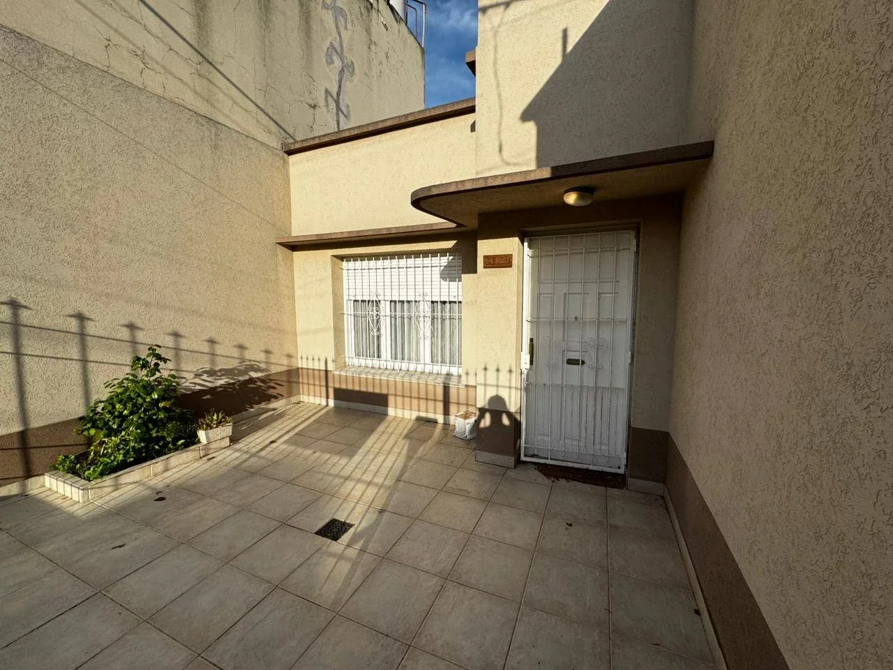 Casa en venta c/ cochera en Necochea - Imagen 2