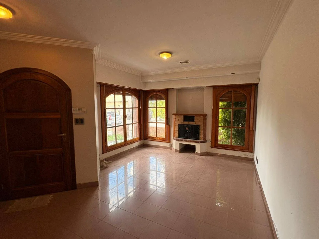 Casa en venta c/ cochera en Necochea - Imagen 2