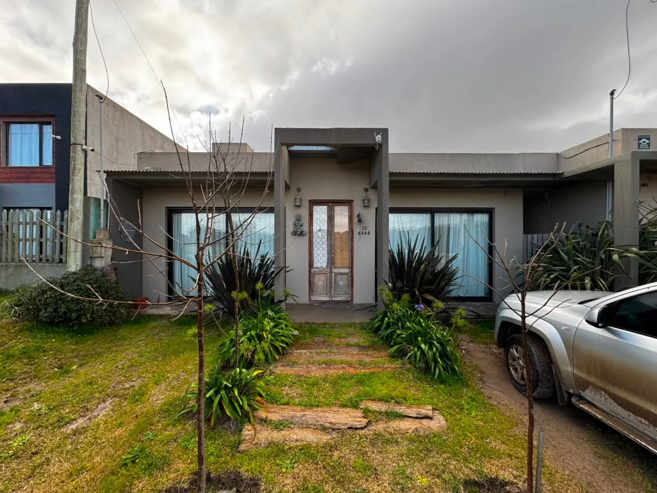 Casa en venta c/ cochera en Necochea - Imagen 2