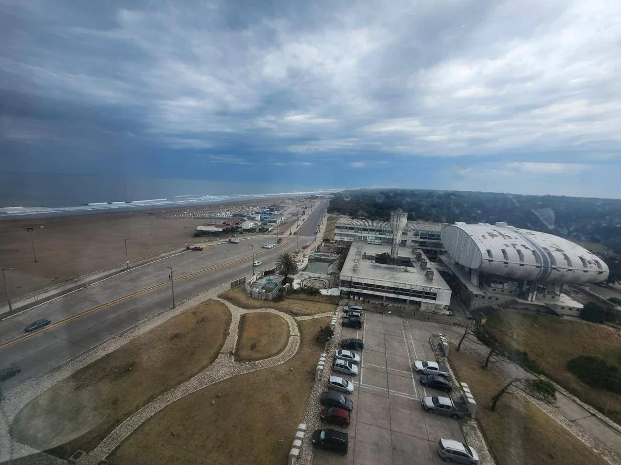 Departamento en alquiler c/ cochera en Necochea - Imagen 1