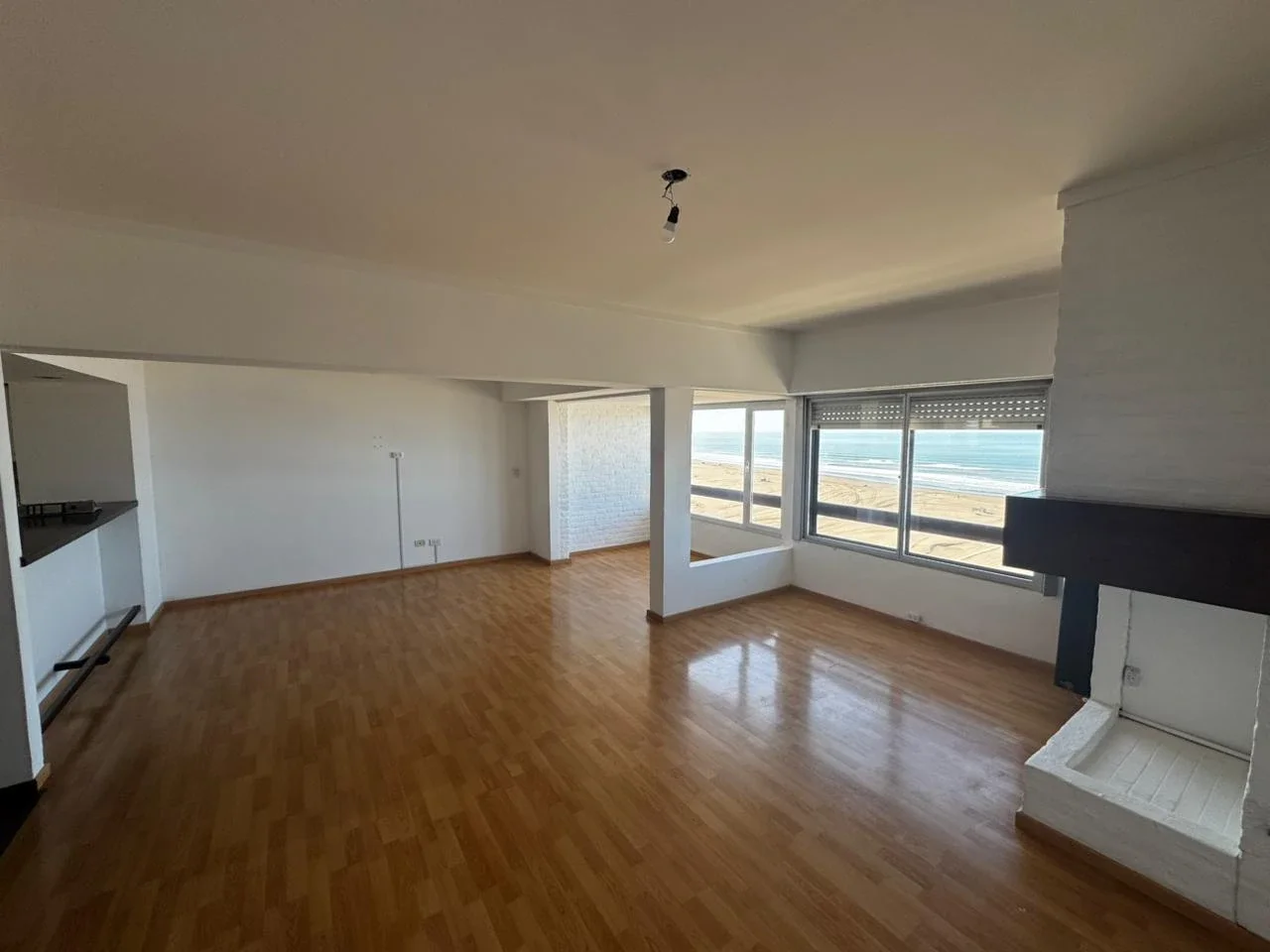 Departamento en alquiler c/ cochera en Necochea - Imagen 2