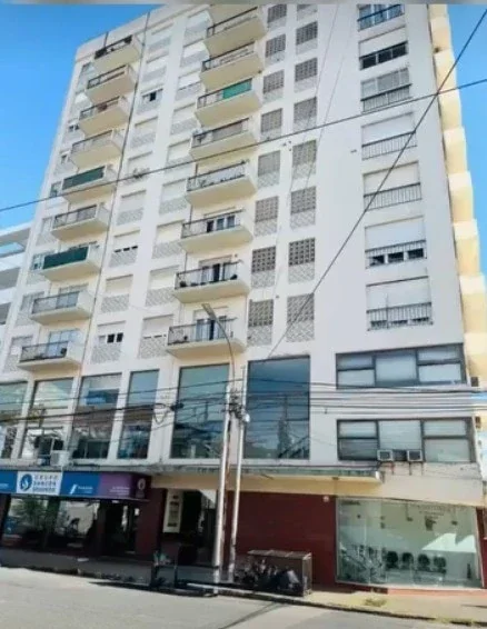 Departamento en venta c/ cochera en Necochea - Imagen 1