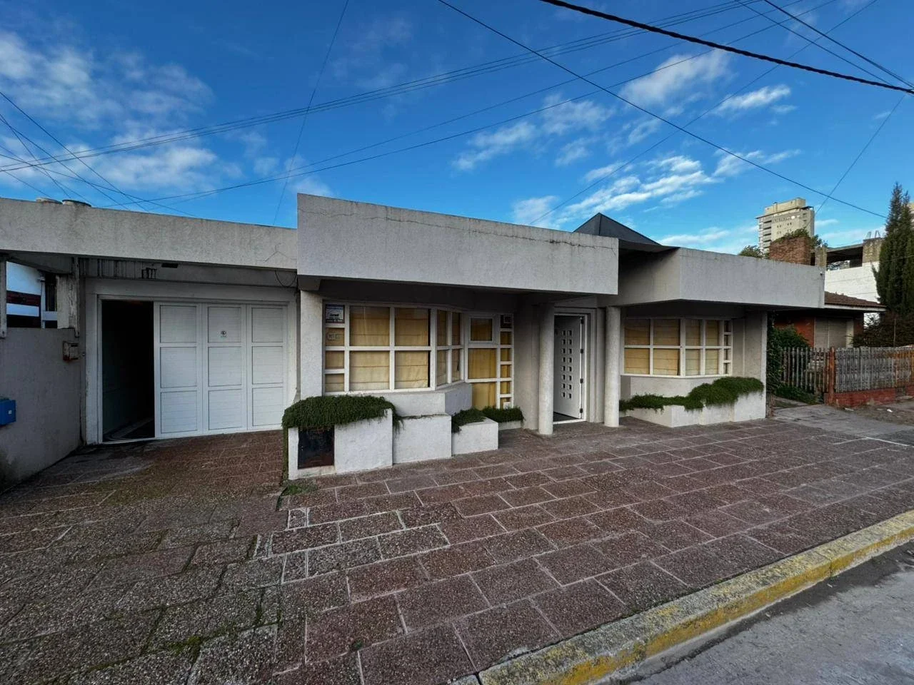 Local comercial en venta ubicado en Necochea - Imagen 1