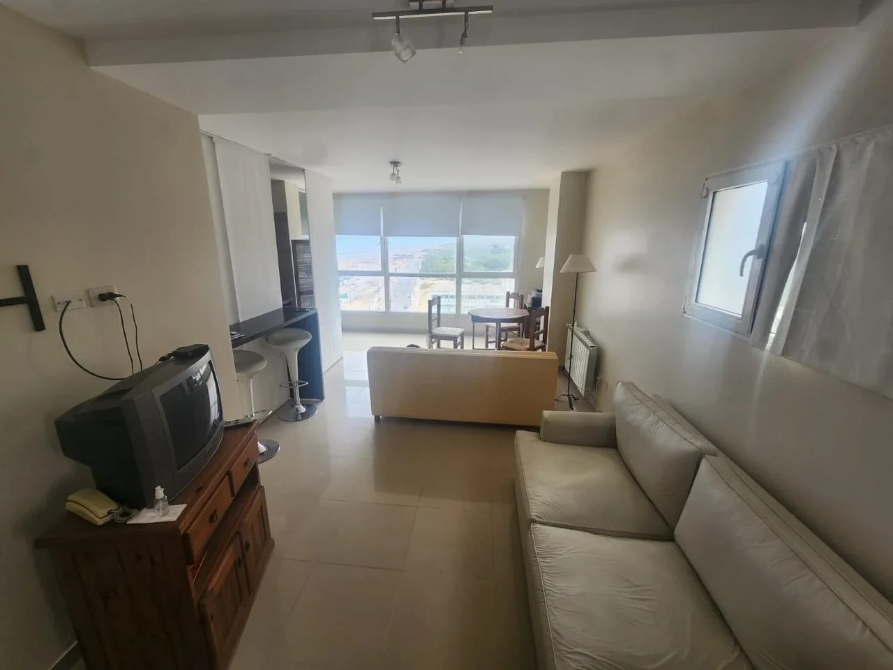 Departamento en alquiler c/ cochera en Necochea - Imagen 2