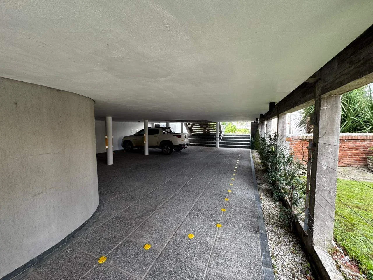 Departamento en alquiler c/ cochera en Necochea - Imagen 2