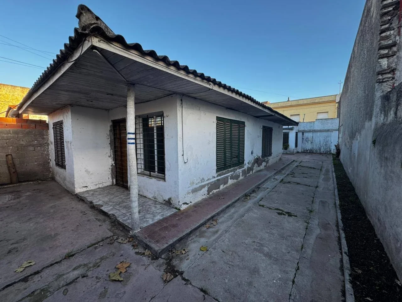 Casa en venta c/ cochera en Necochea - Imagen 1